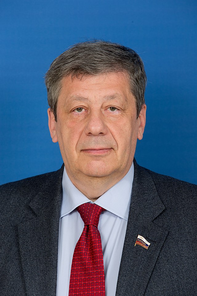Чернецкий Аркадий Михайлович, первый заместитель председателя Законодательного Собрания Свердловской области